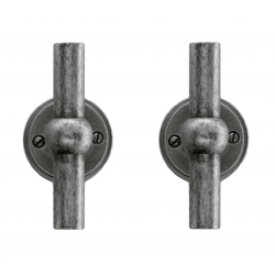 Petana T old silver no key