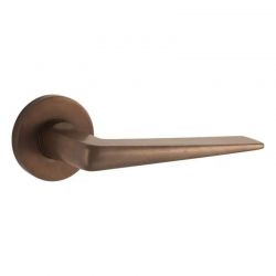 Poignée de porte Wig sur rosace Vivo laiton bronze antique Artitec