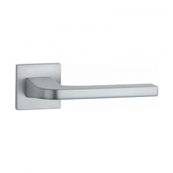 Poignée de porte Ismena chrome satiné
