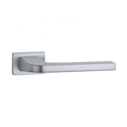 Poignée de porte Ismena chrome satiné