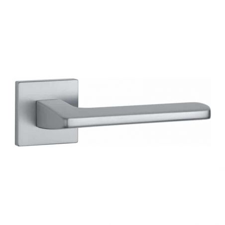 Poignée de porte Yuka chrome satiné