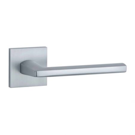 Poignée de porte Eura chrome satiné